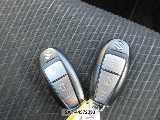 Suzuki SWIFT 2015-05 230657-19