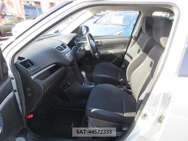 Suzuki SWIFT 2015-05 230657-12