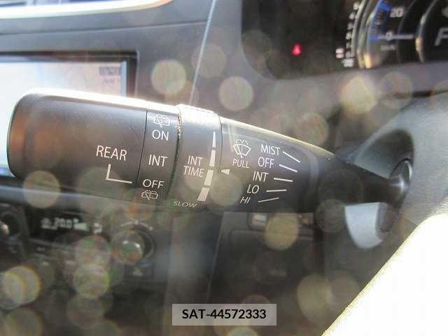 Suzuki SWIFT 2015-05 230657-9