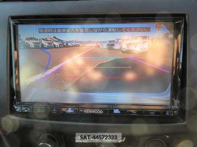 Suzuki SWIFT 2015-05 230657-5