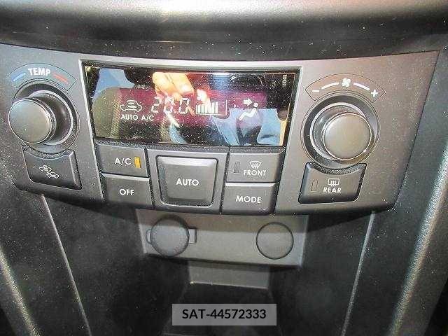 Suzuki SWIFT 2015-05 230657-6