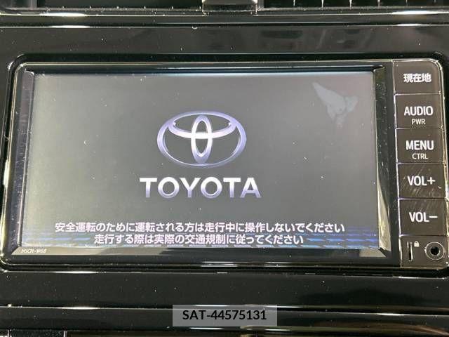 Toyota PRIUS 2019-04 281715-3