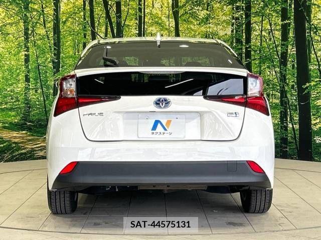 Toyota PRIUS 2019-04 281715-15