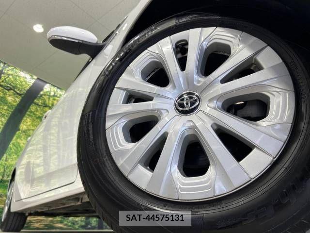 Toyota PRIUS 2019-04 281715-13