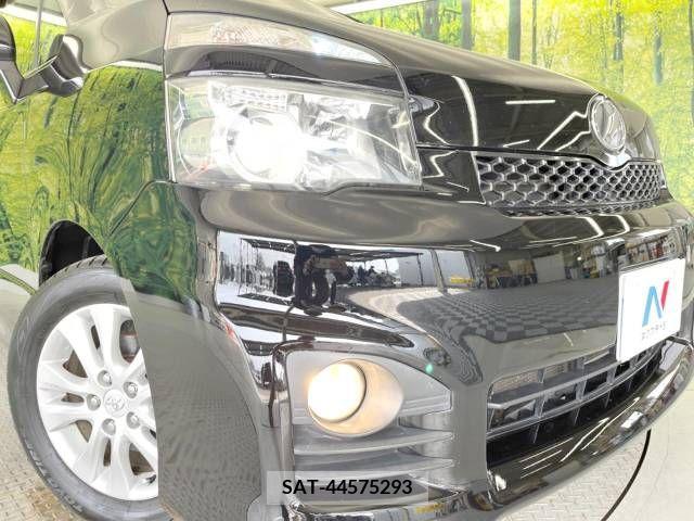 Toyota VOXY 2011-09 248556-13