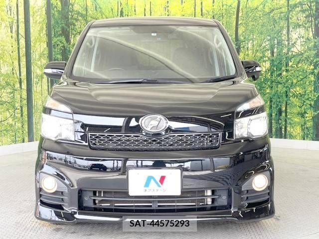 Toyota VOXY 2011-09 248556-15