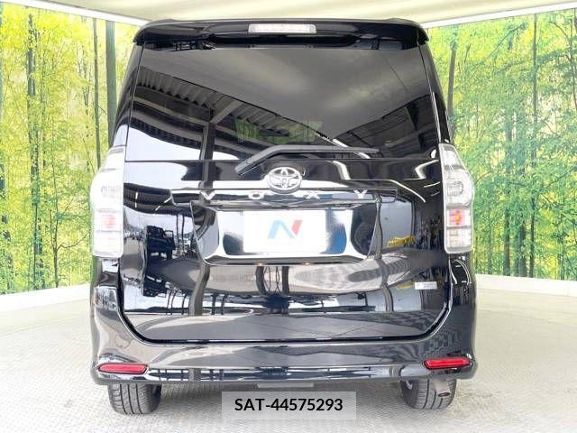 Toyota VOXY 2011-09 248556-16