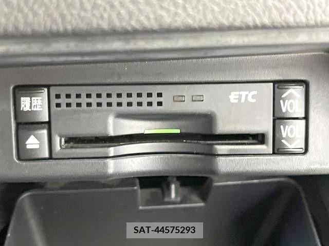 Toyota VOXY 2011-09 248556-7