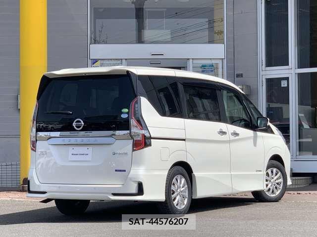 Nissan SERENA 2021-06 284152-1