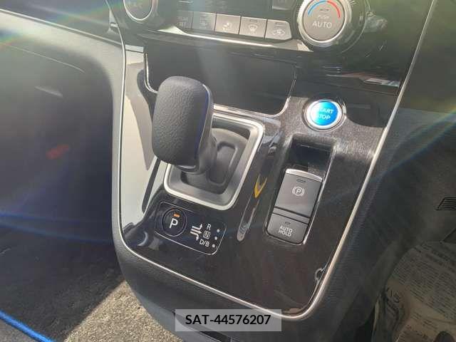 Nissan SERENA 2021-06 284152-7