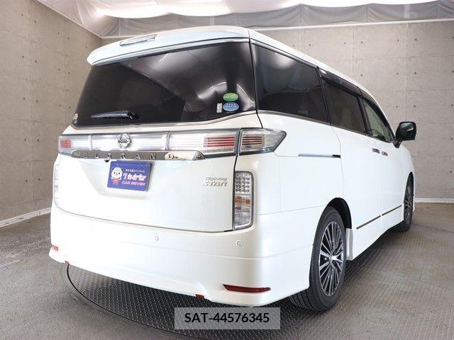 Nissan ELGRAND 2019-09 316244-1