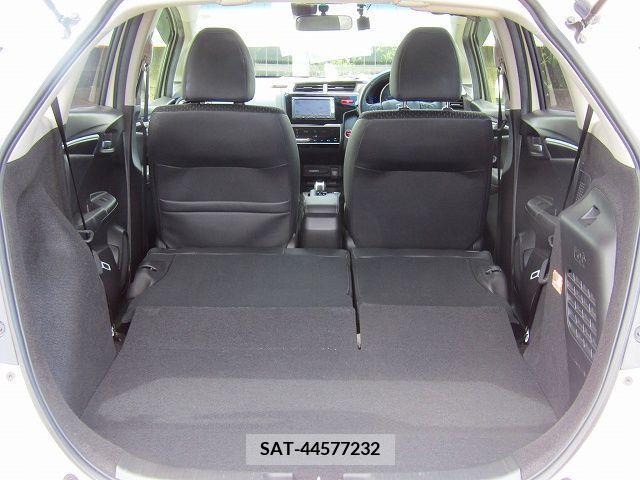 Honda FIT HYBRID 2015-04 304062-17