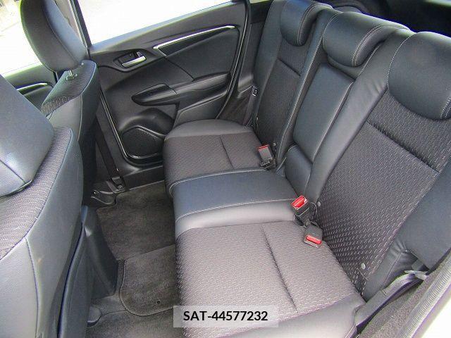 Honda FIT HYBRID 2015-04 304062-10