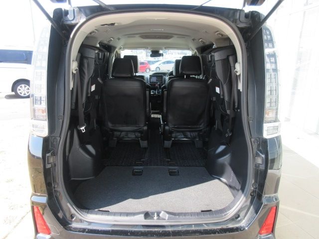 Toyota VOXY 2016-09 1566-10