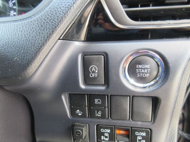Toyota VOXY 2016-09 1566-14