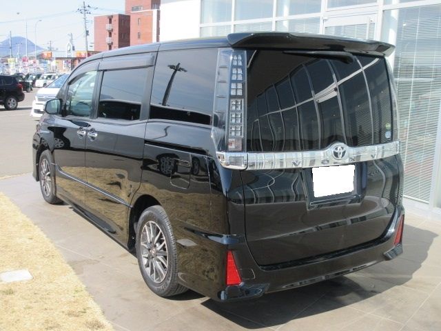 Toyota VOXY 2016-09 1566-3