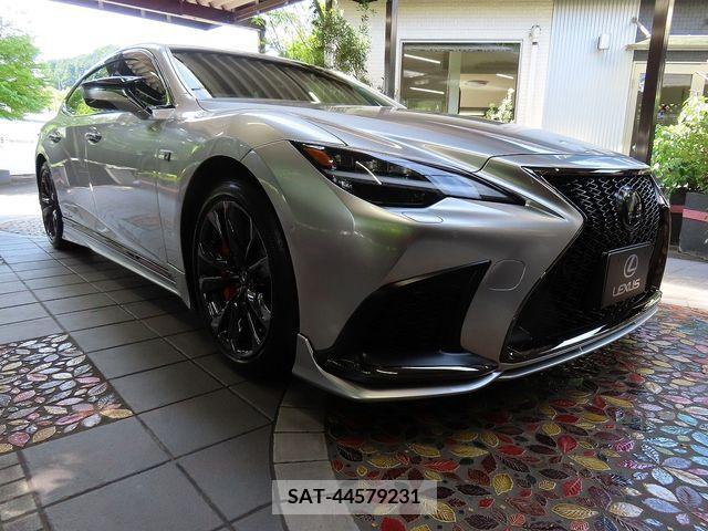 Lexus LS 2022-04 354232-8