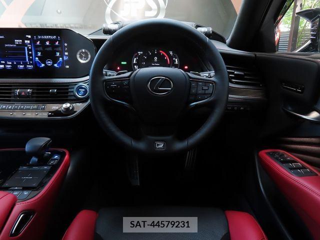 Lexus LS 2022-04 354232-15