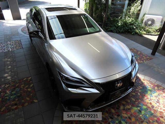Lexus LS 2022-04 354232-5