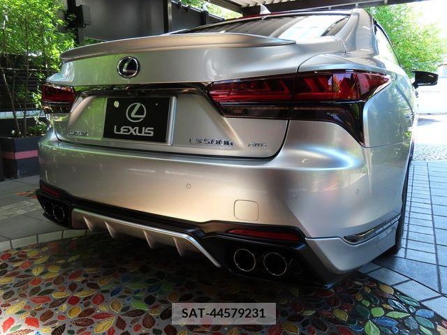 Lexus LS 2022-04 354232-1