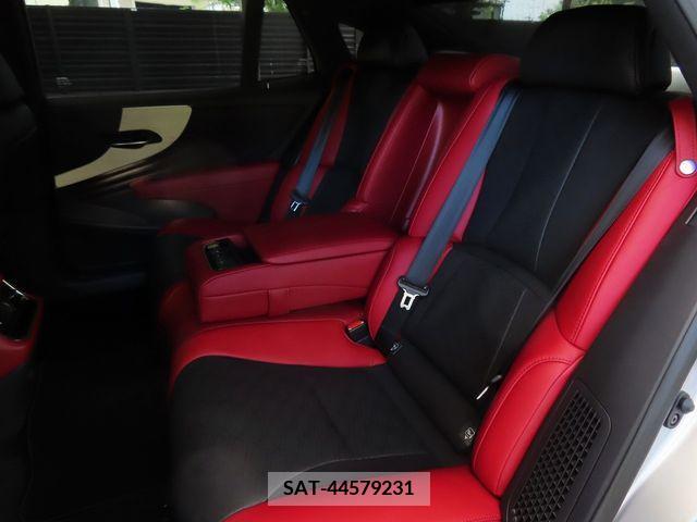 Lexus LS 2022-04 354232-23