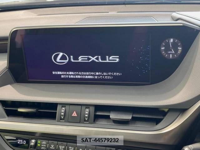 Lexus ES 2019-09 354247-2
