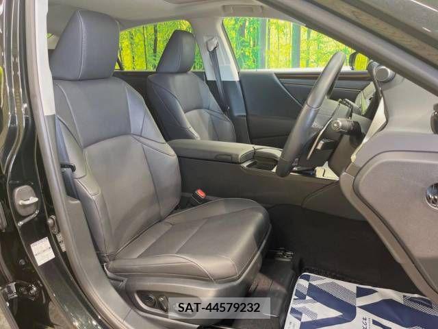 Lexus ES 2019-09 354247-10