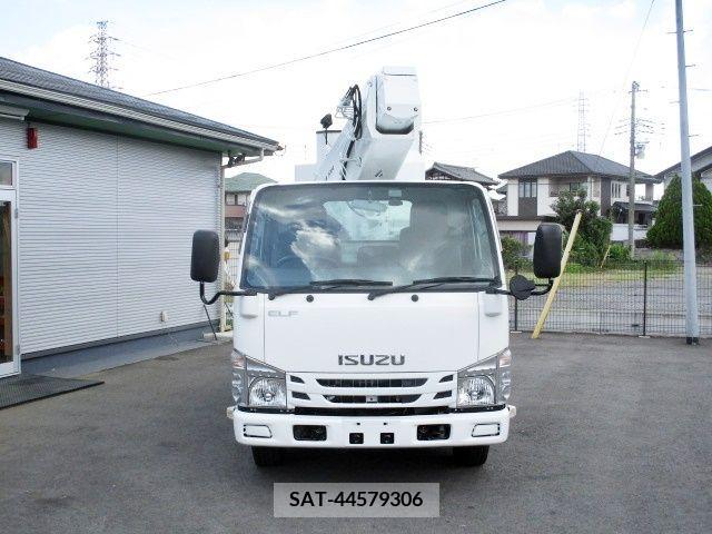 Isuzu ELF TRUCK 2017-03 201183-1