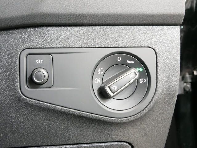 VolksWagen TIGUAN 2018-11 187043-27