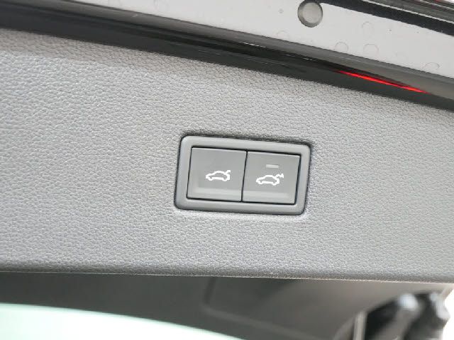 VolksWagen TIGUAN 2018-11 187043-15