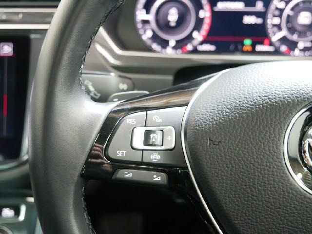 VolksWagen TIGUAN 2018-11 187043-24
