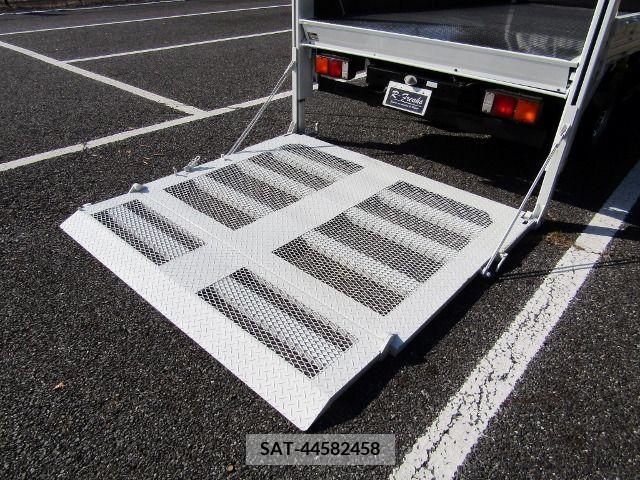 Mitsubishi CANTER 2007-09 220125-10