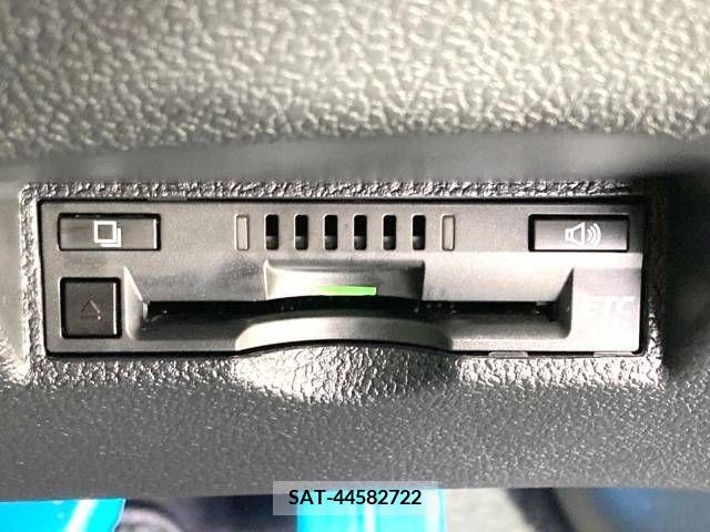 Toyota PRIUS 2017-02 234704-6