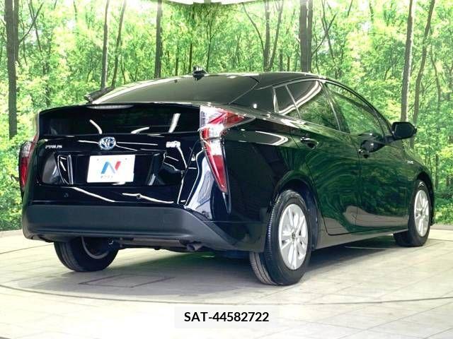 Toyota PRIUS 2017-02 234704-17