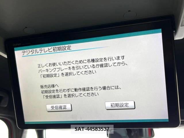 Honda N BOX CUSTOM 2018-06 392774-4