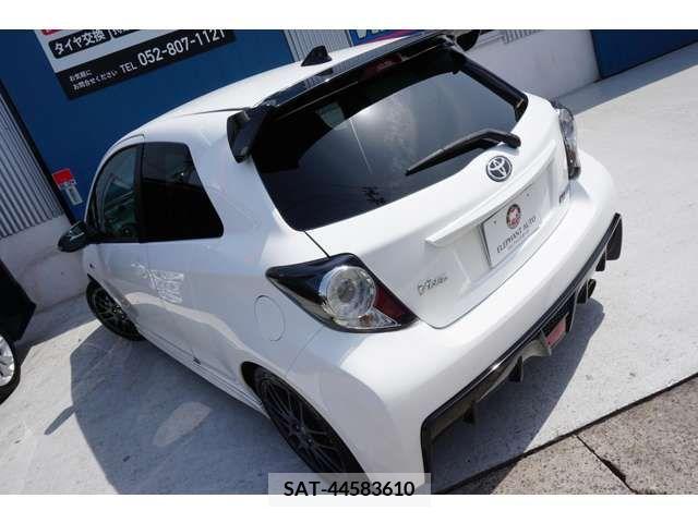 Toyota VITZ 2018-06 325953-15