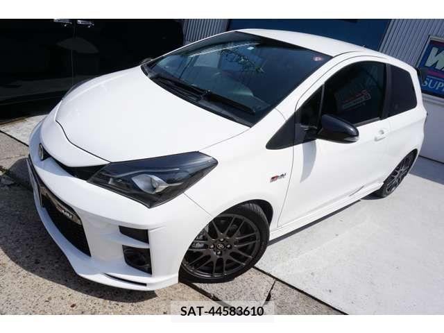 Toyota VITZ 2018-06 325953-5