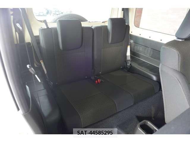 Suzuki JIMNY 2023-02 415236-7