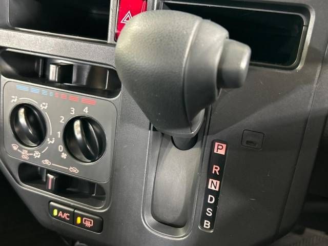 Toyota ROOMY 2020-12 21110-19