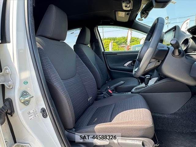 Toyota YARIS 2020-03 290859-15