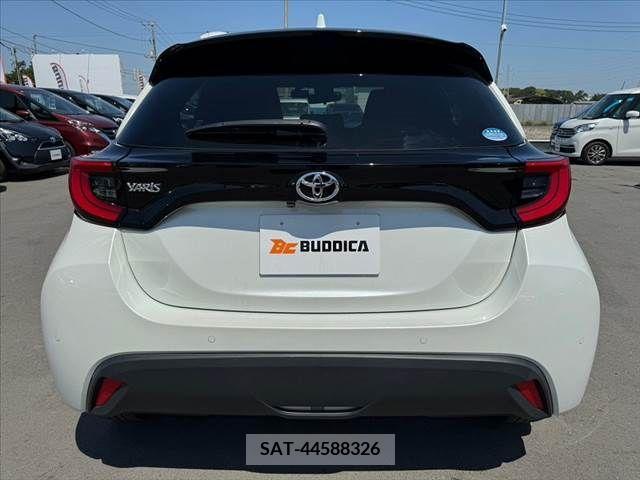 Toyota YARIS 2020-03 290859-13