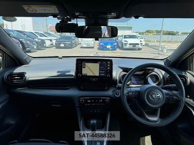 Toyota YARIS 2020-03 290859-1