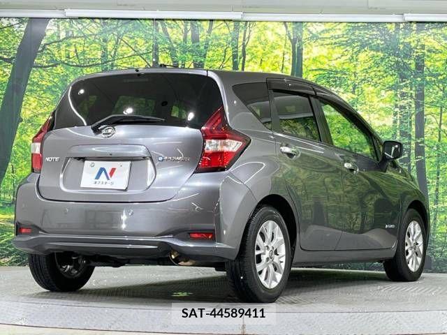 Nissan NOTE 2018-09 250383-15
