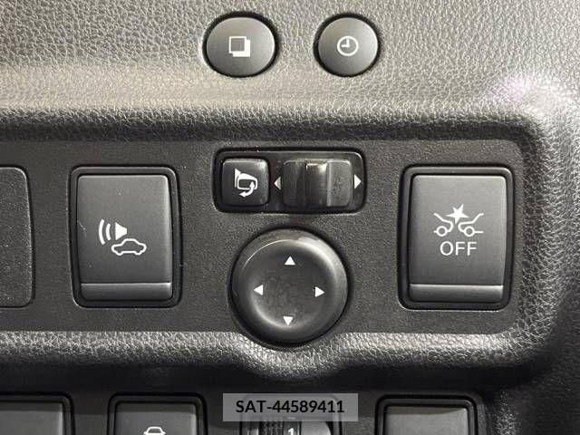 Nissan NOTE 2018-09 250383-3