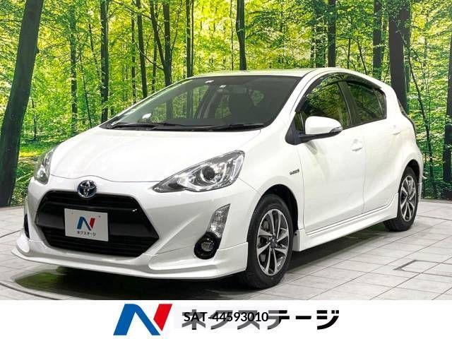 Toyota AQUA 2015-02 374504-0