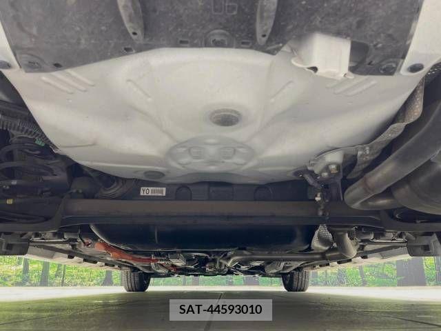 Toyota AQUA 2015-02 374504-19