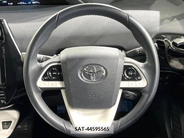 Toyota PRIUS 2016-06 331230-11
