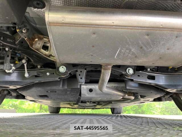 Toyota PRIUS 2016-06 331230-19
