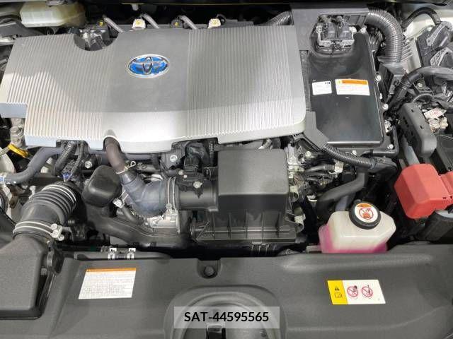 Toyota PRIUS 2016-06 331230-18