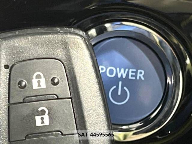 Toyota PRIUS 2016-06 331230-7